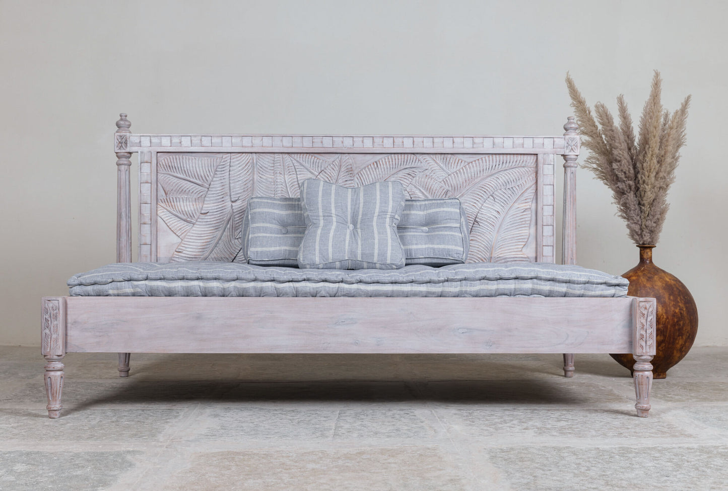 Amazon Day Bed